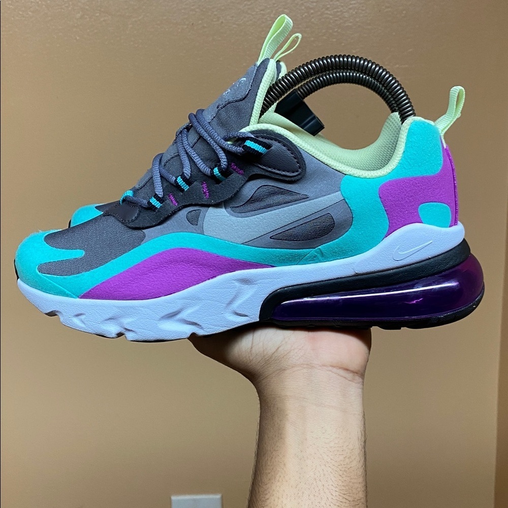 Nike Air Max 270 React Women’s Running Sneakers Gunsmoke Aurora SZ 8 BQ0103-007 - Picture 3 of 16